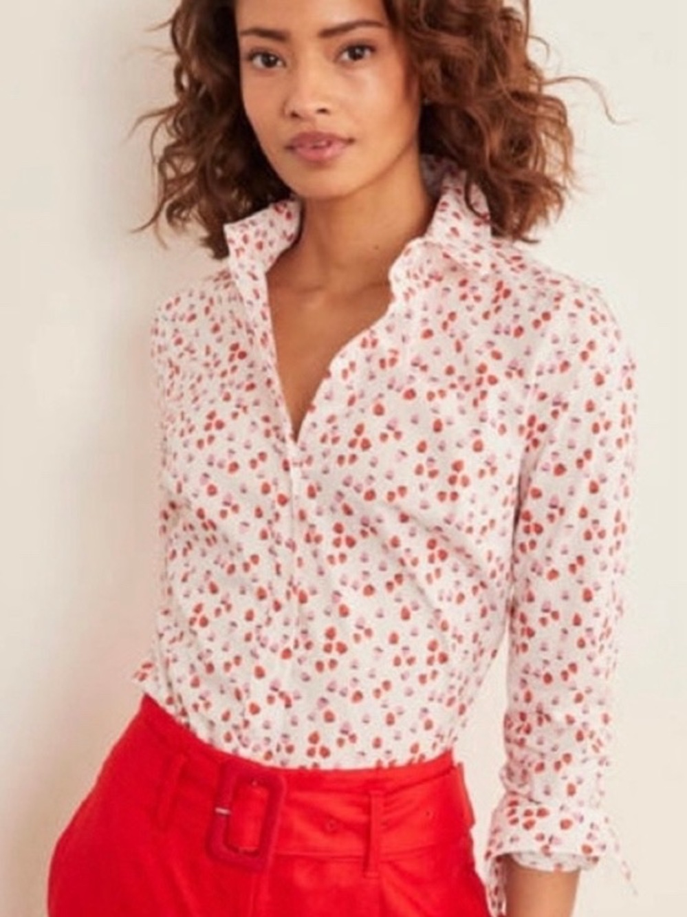 Boden The Classic Shirt White Button Down Top Size 4P White Strawberry Printed